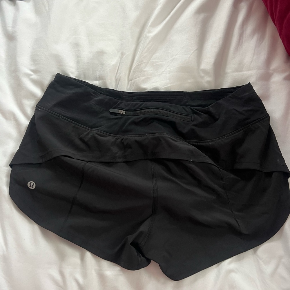 Lulu Lemon Size 6 black shorts